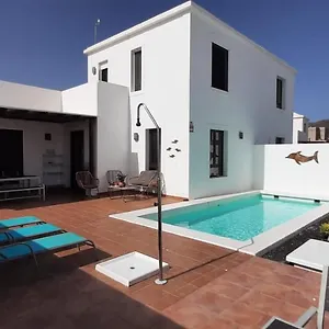 Villa Splendid Casa Papagayo, Heated Pool, Roofterrace With Views And Wifi, Playa Blanca (Lanzarote)
